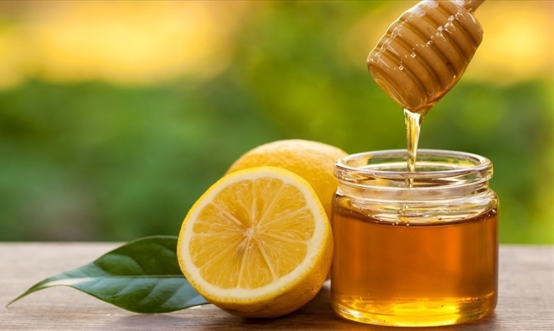 Cách trị nám bằng mật ong và chanh tươi cực đơn giản, dễ dàng thực hiện tại nhà