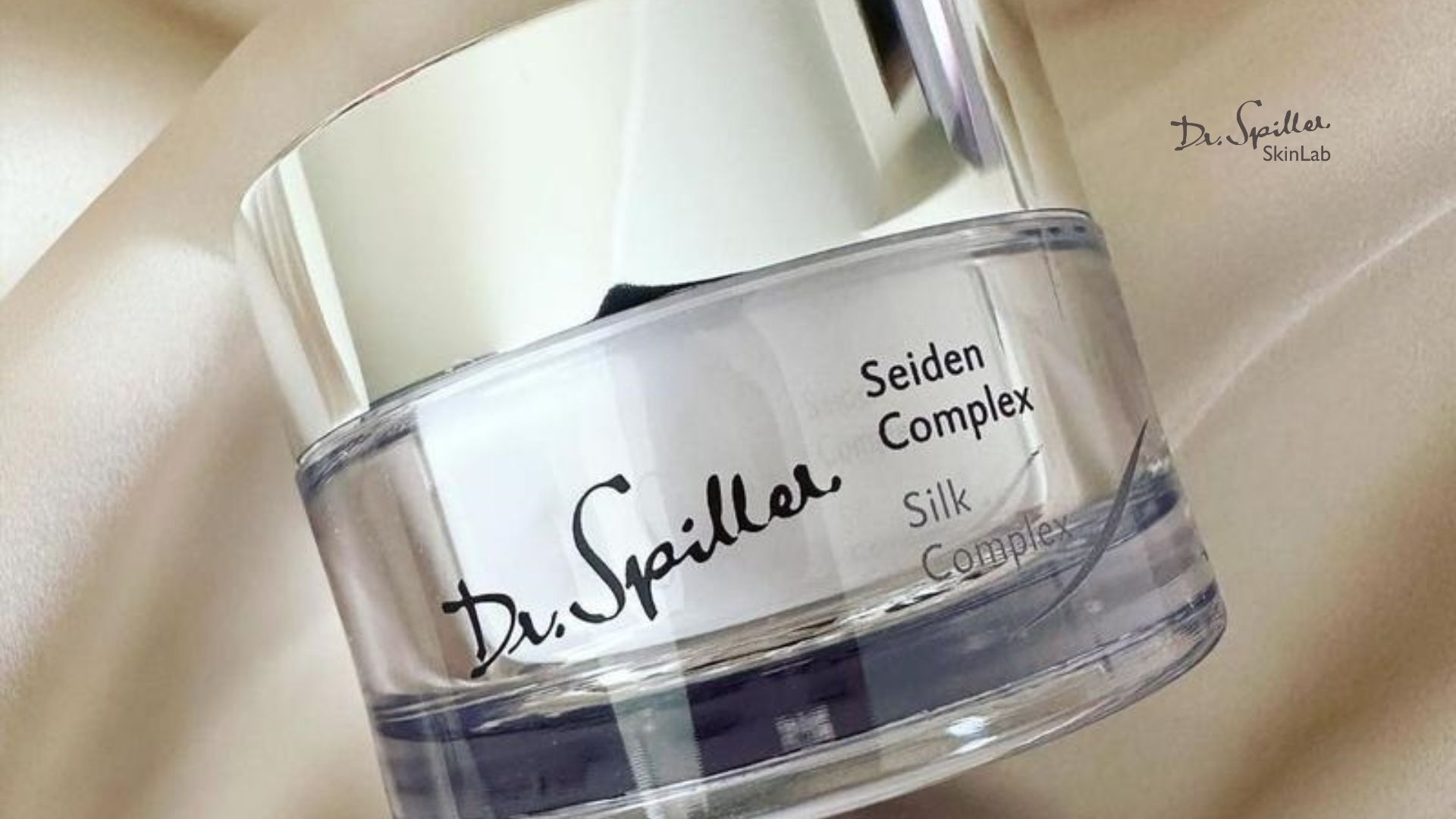 Kem dưỡng đêm Silk Complex là cách dưỡng ẩm cho da khô tại nhà cực kỳ hiệu quả