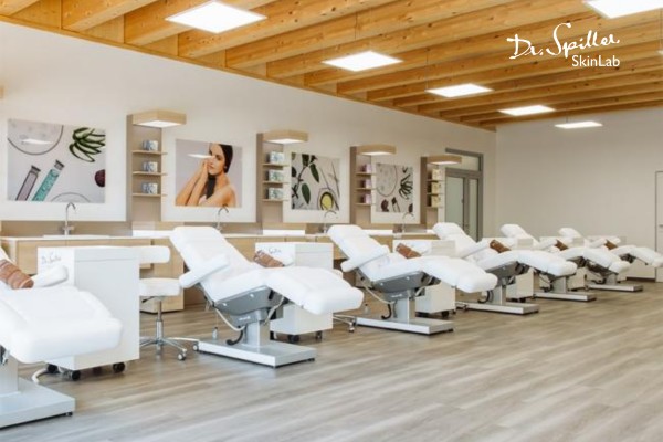 Dr Spiller Skinlab sở hữu phòng trị liệu đạt tiêu chuẩn Đức
