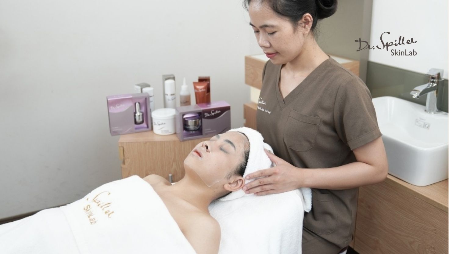 Celltresor Hydro Release Fleece Mask cải thiện làn da lão hóa