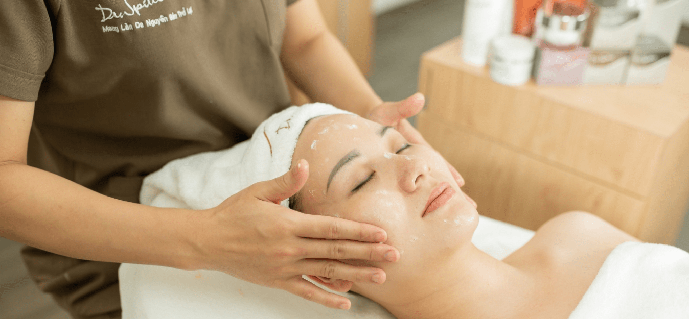 Giải pháp làm dịu da khô nổi mụn và phục hồi da tại Dr.Spiller Skinlab