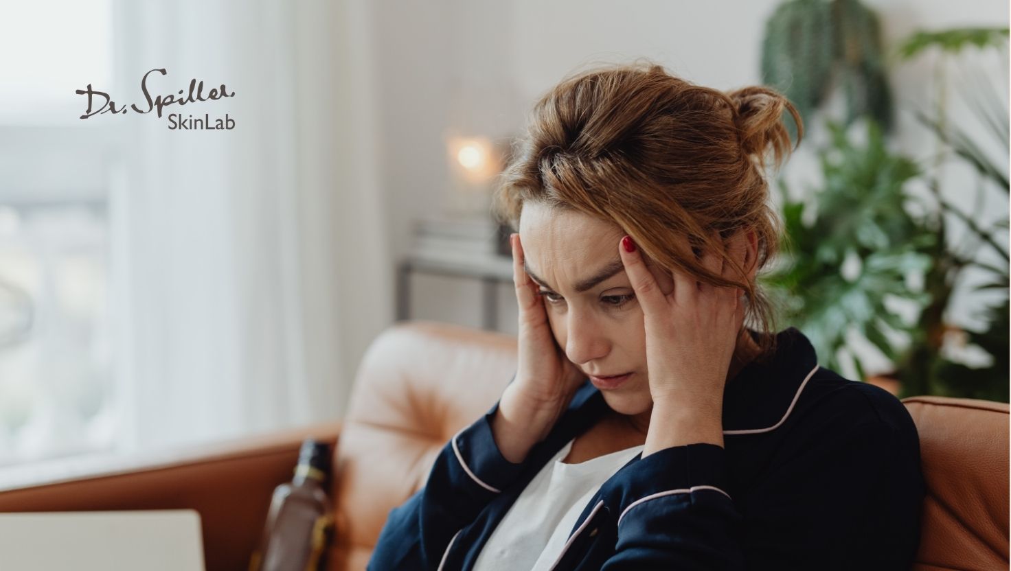 Kem chống lão hóa có nên dùng hàng ngày: Hạn chế stress và bảo vệ da khỏi ô nhiễm