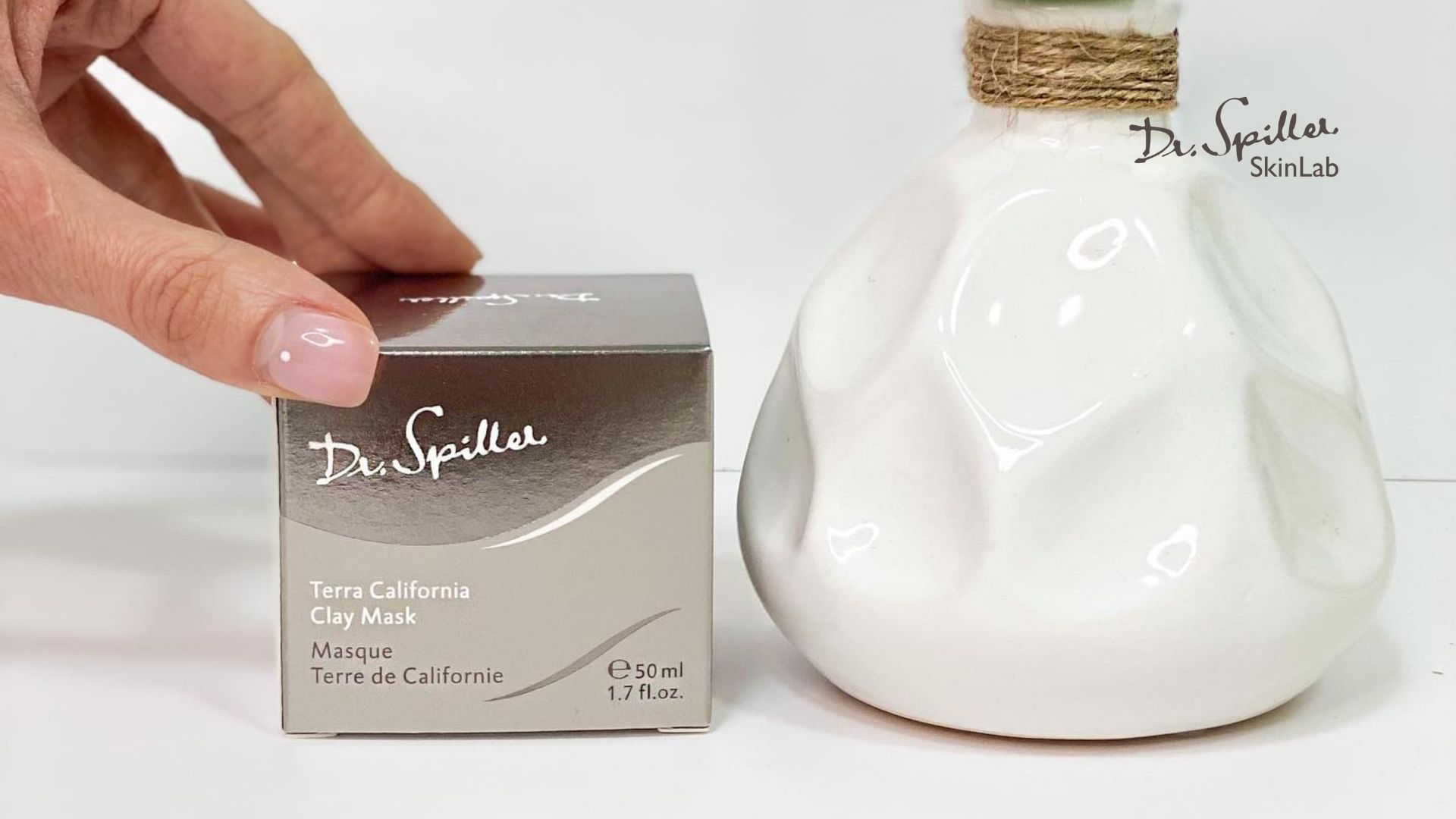 Trải nghiệm liệu trình mặt nạ đất sét Terra California Clay Mask – lựa chọn hoàn hảo cho da hỗn hợp!