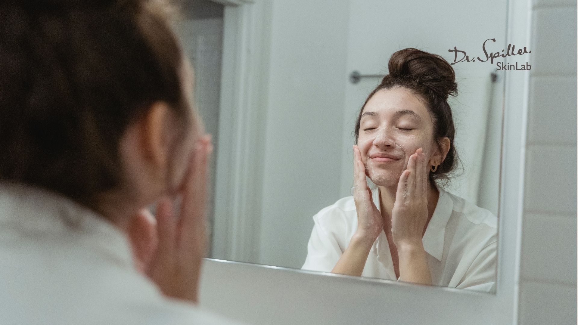 Mặt nạ đất sét cho da hỗn hợp: quy trình sử dụng đúng cách