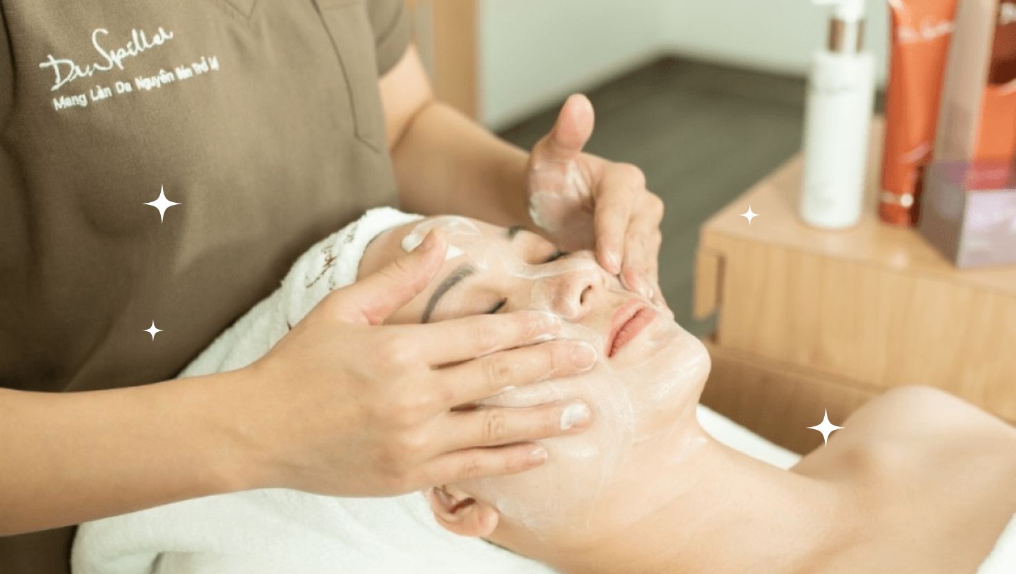 Dưỡng ẩm sâu với bộ đôi mặt nạ chuyên biệt từ Dr.Spiller Skinlab