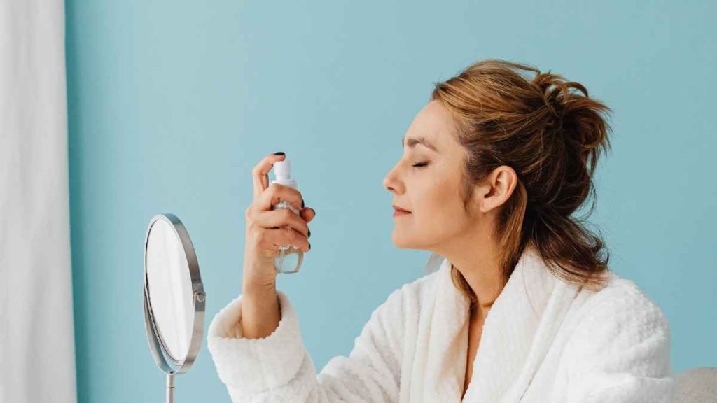 Cách chọn xịt khoáng phù hợp với từng loại da hiệu quả