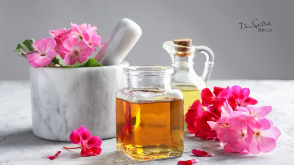 Góc mật mí: Lợi ích của tinh dầu phong lữ đối với làn da