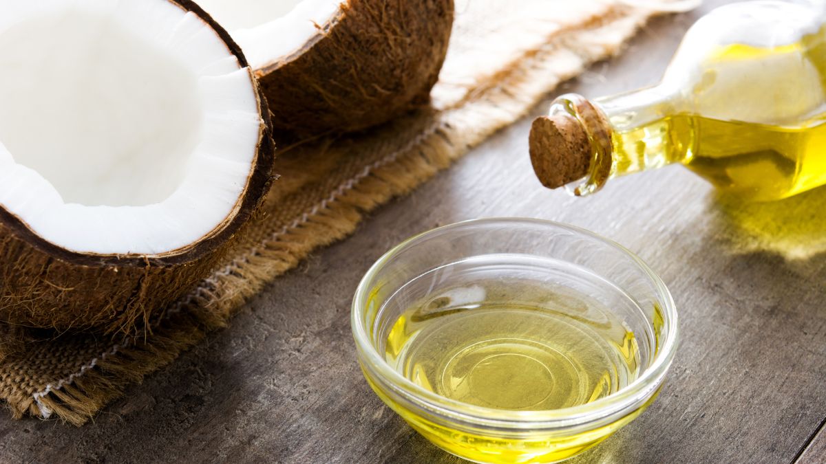 Lưu ý: Không nên dùng cho da nhờn hoặc dễ nổi mụn do dầu dừa có thể gây bít tắc lỗ chân lông.