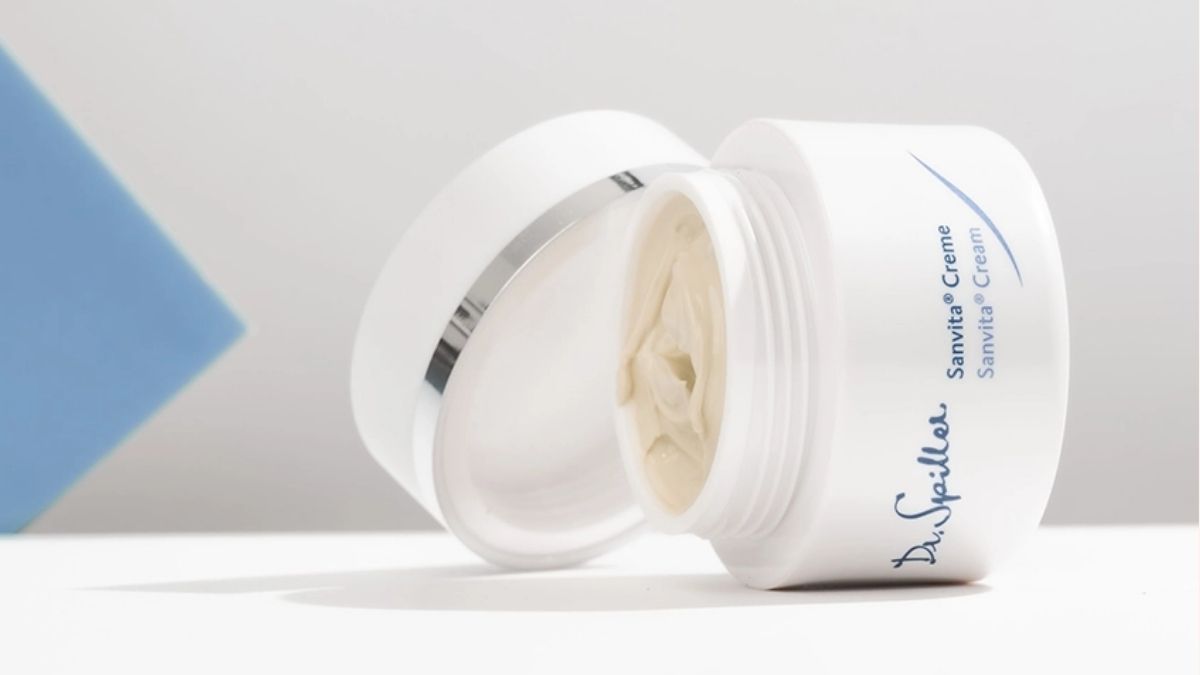 Sanvita Cream còn giúp cải thiện độ đàn hồi và độ ẩm tự nhiên của da, thúc đẩy quá trình tái tạo tế bào mới
