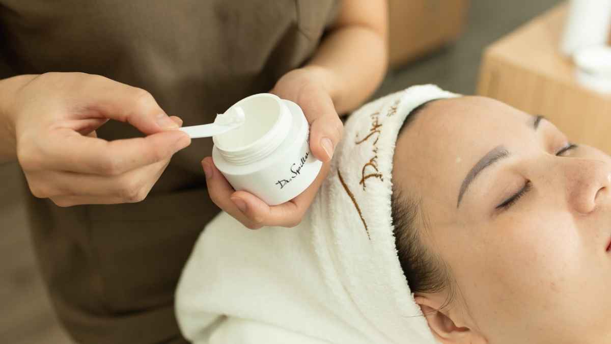 Liệu trình Aloe Vera Avocado Mask giúp cấp ẩm tức thì, làm dịu da và phục hồi hàng rào bảo vệ
