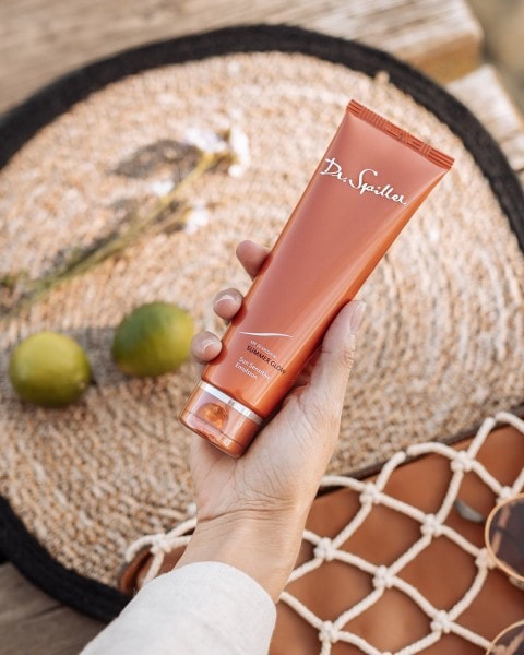 3, Các sản phẩm Kem chống nắng mặt/body đi biển từ Dr‑Spiller.vn