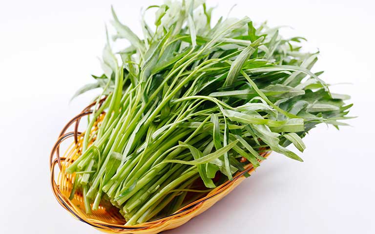 3+ Lợi ích của rau muống với làn da: dưỡng sáng & ngừa mụn