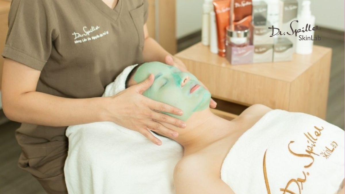 Collagen Fleece Mask With Fruit Acid – tái tạo da và làm mờ thâm mụn chuyên sâu