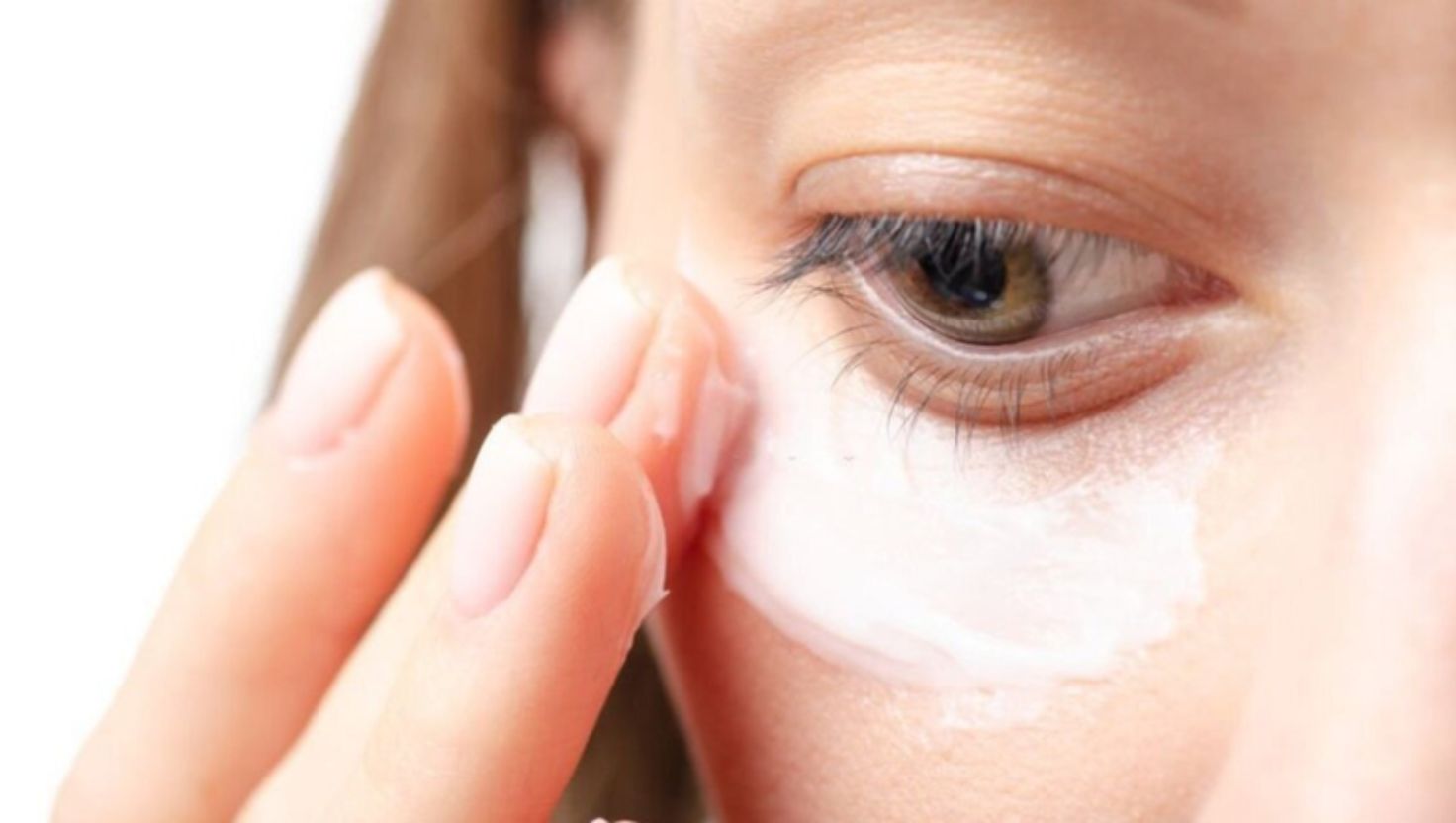 Các biện pháp điều trị mụn li ti quanh mắt hiệu quả