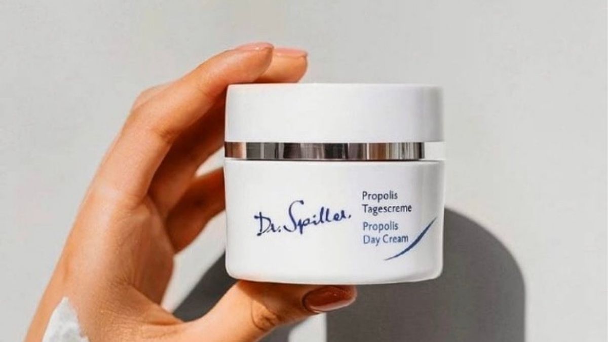 Propolis Day Cream - kem ngày chứa propolis kháng khuẩn, kiểm soát dầu