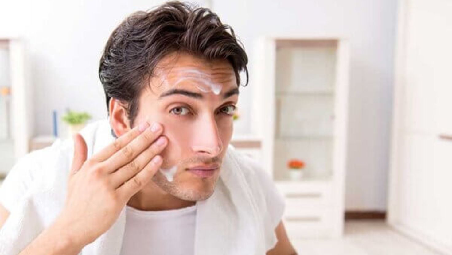 Sử dụng sản phẩm chứa hoạt chất trẻ hóa