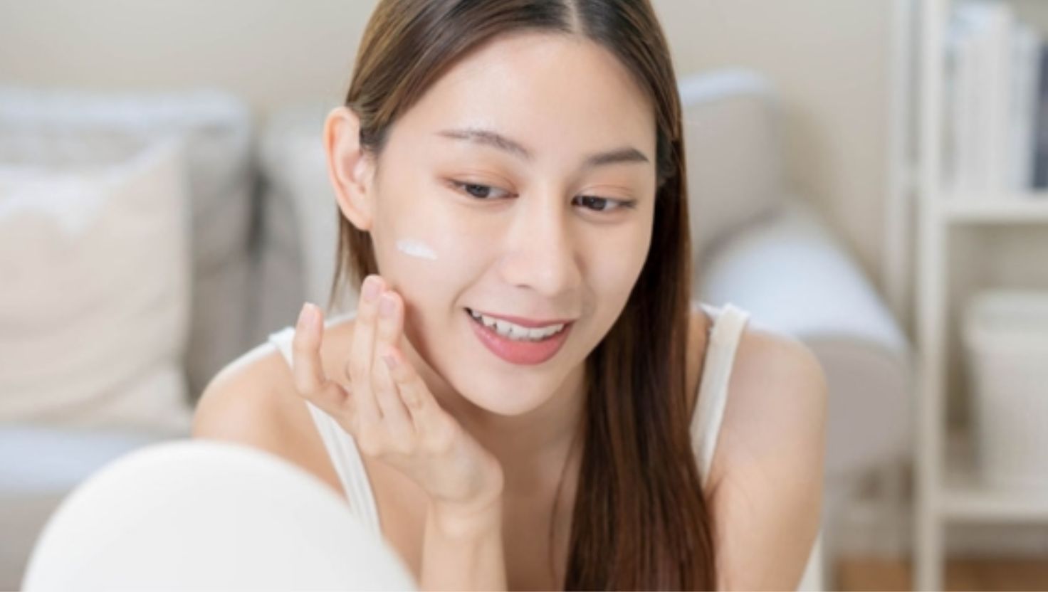 Sau mụn dưỡng ẩm đóng vai trò quan trọng để phục hồi hàng rào bảo vệ da