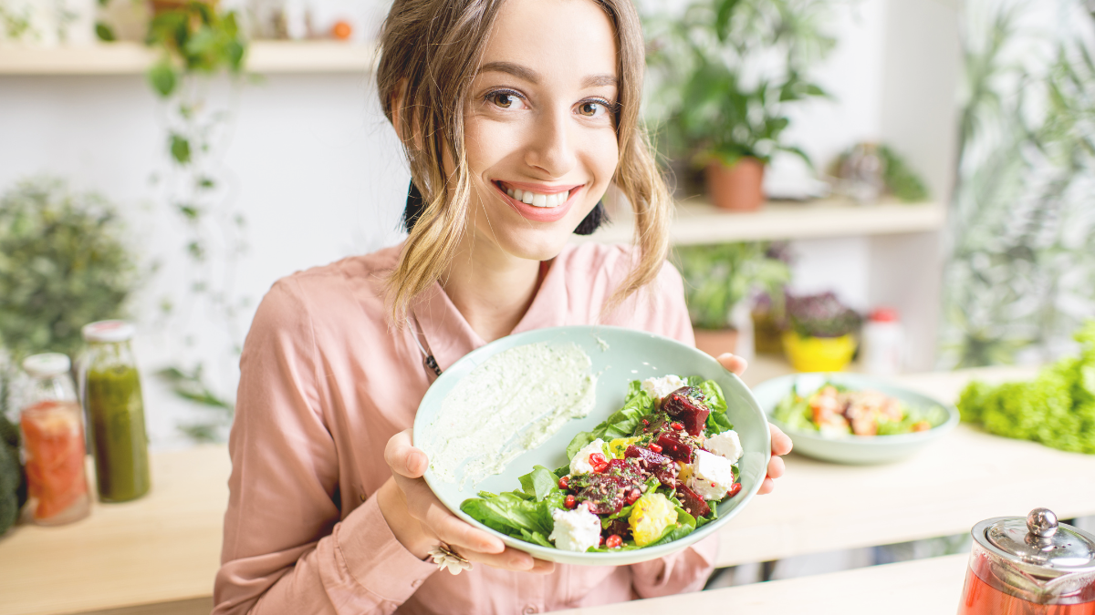 Chế Độ Ăn Uống Và Sinh Hoạt Hỗ Trợ Chăm Sóc Da