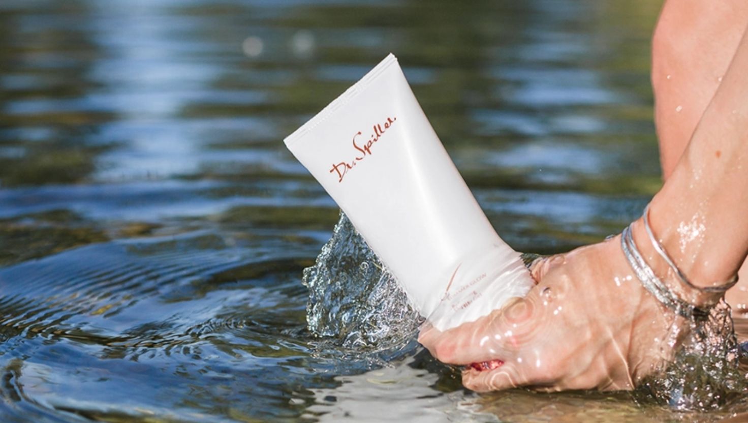 Các sản phẩm kem chống nắng phổ biến và được đánh giá cao