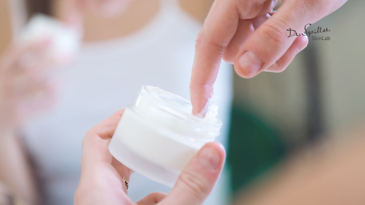 Da nhạy cảm cần cấp ẩm sâu và bền vững để nâng cao hàng rào bảo vệ da