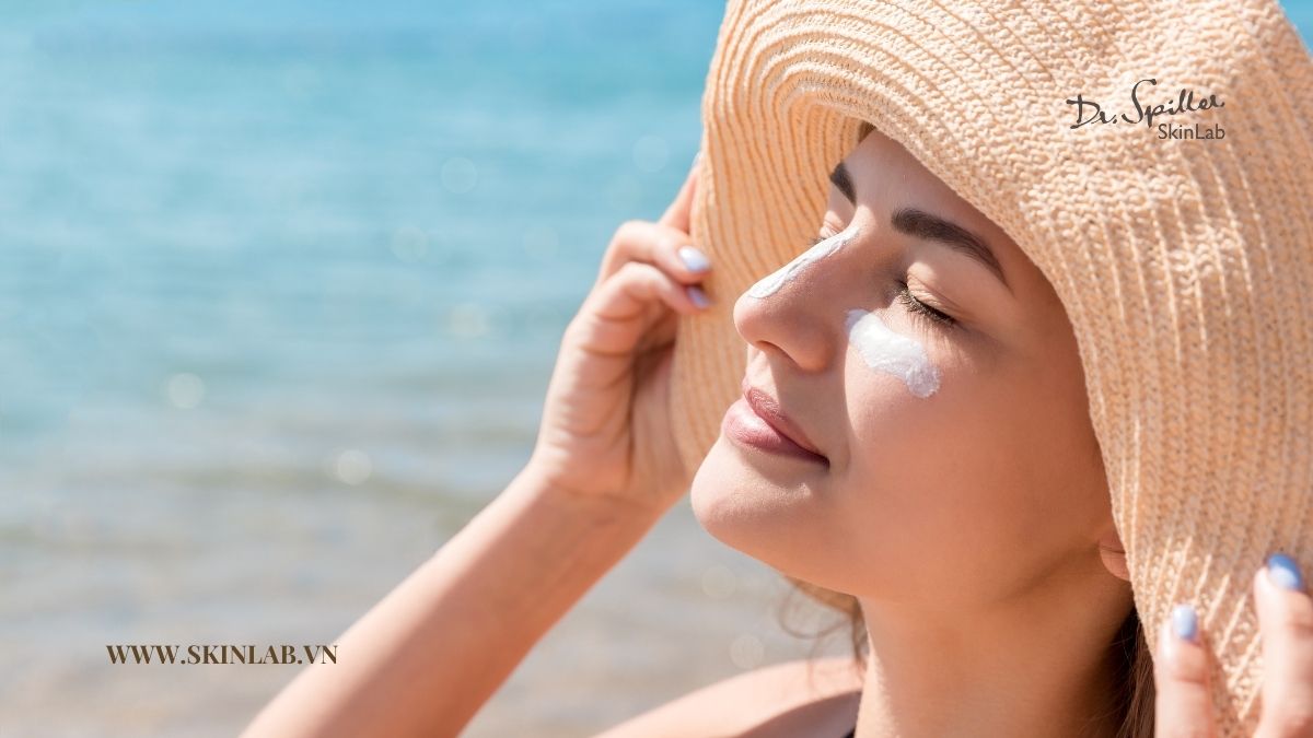 Lý do da nhạy cảm cần kem chống nắng vật lý