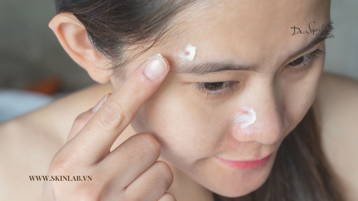 Skincare cấp ẩm cho da nhạy cảm luôn cần sự nhẹ nhàng và khoa học.