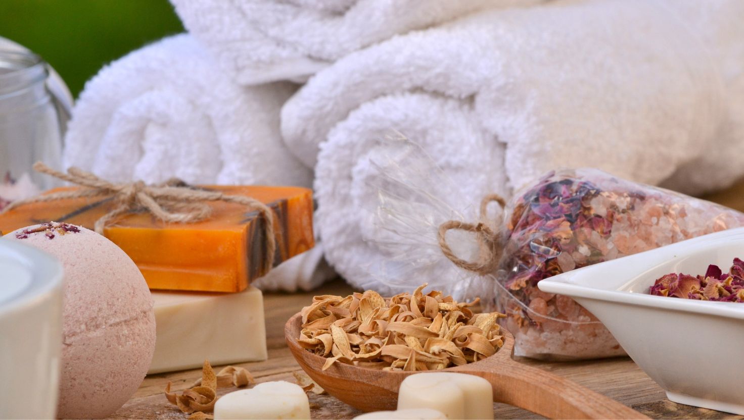 Khi đến với spa thư giãn, bạn sẽ tìm thấy sự hòa hợp giữa cơ thể và tinh thần, điều mà ít nơi nào khác mang lại được.