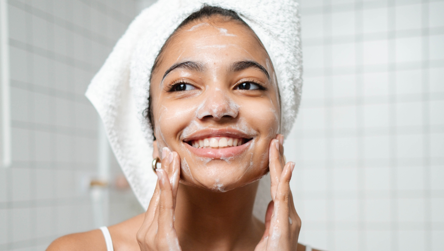 Lưu ý khi sử dụng sữa rửa mặt cho da nhạy cảm