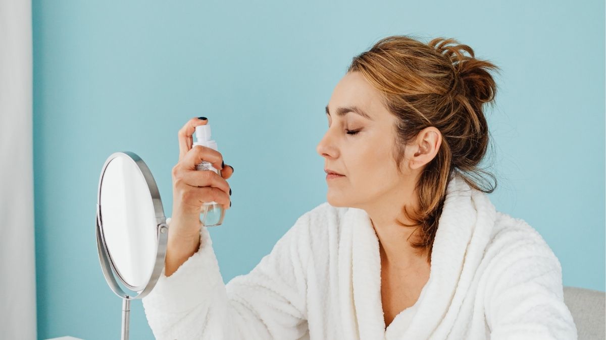 Xịt khoáng không chỉ đơn thuần là cấp ẩm, mà còn sở hữu nhiều công dụng đặc biệt khác.