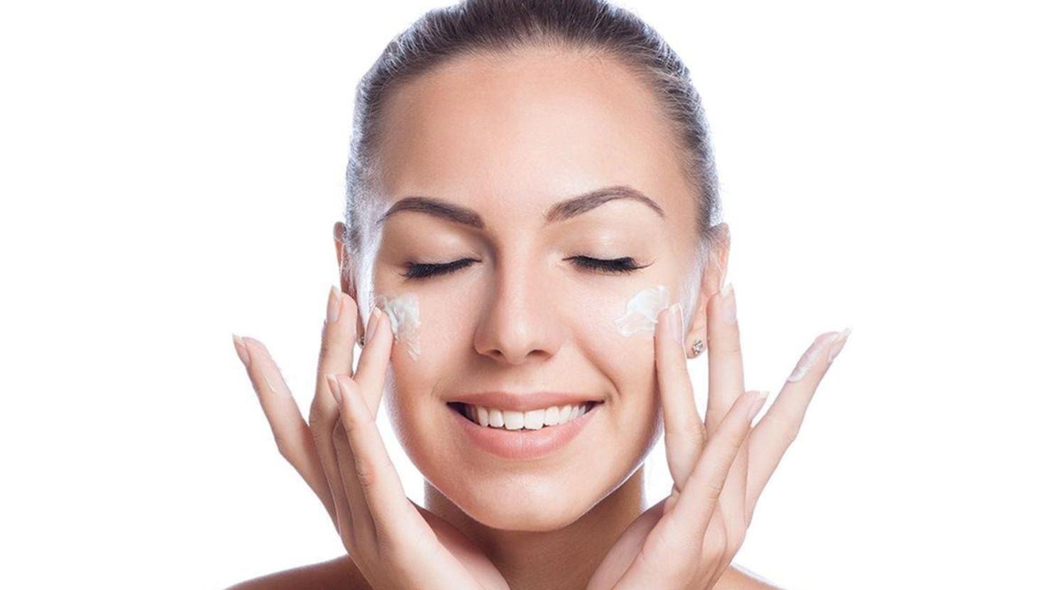 Những thành phần này đều rất phù hợp với xu hướng chăm sóc da dịp 8/3. Chúng sẽ giúp làn da bạn tươi trẻ và tràn đầy sức sống.