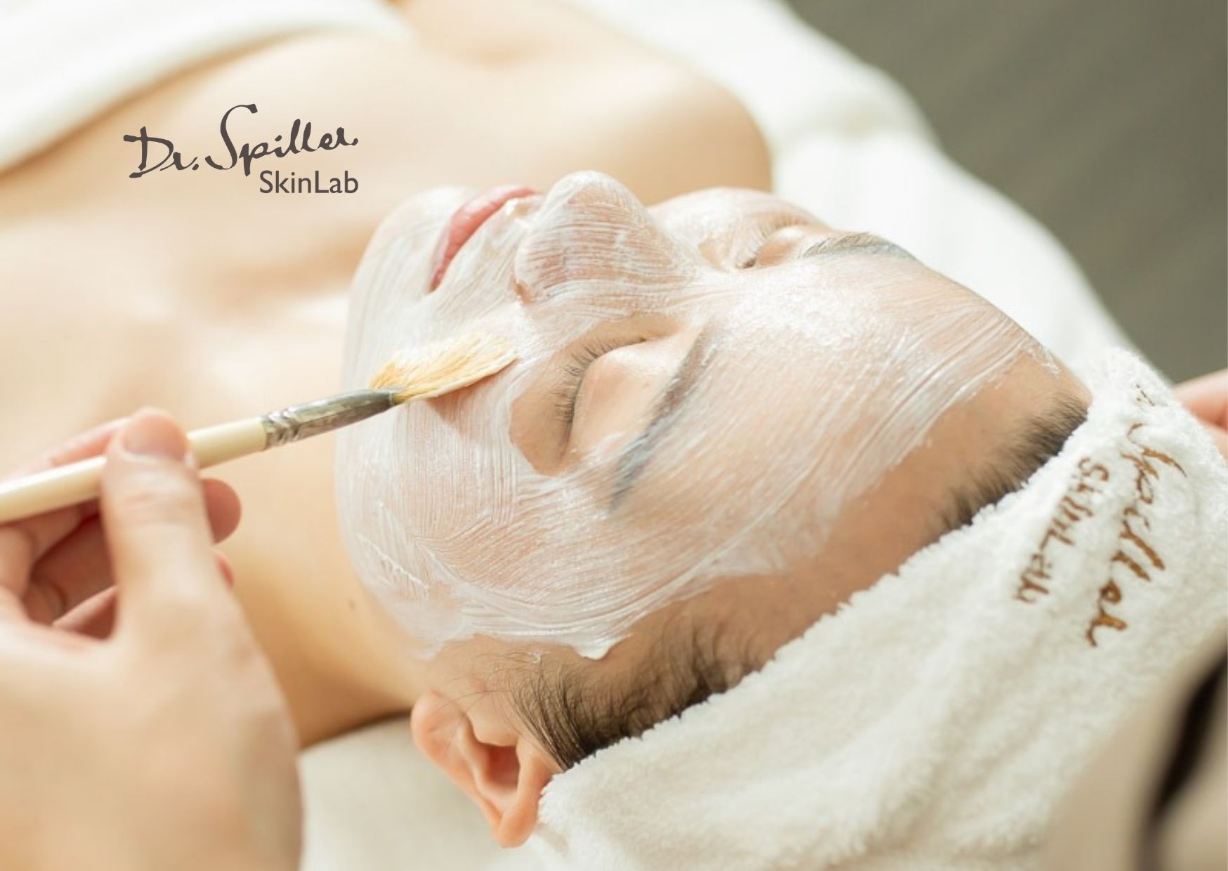 Liệu trình chăm sóc da chuyên sâu sau mụn tại Dr.Spiller Skinlab