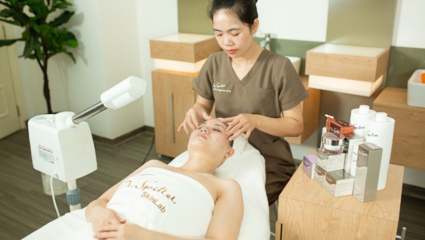 Kết hợp chăm sóc tại nhà và liệu trình tại Dr.Spiller Skinlab
