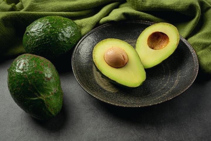Bên cạnh áp dụng thực đơn dinh dưỡng, người dùng có thể bổ sung vitamin cho da mùa đông bằng các sản phẩm chăm sóc chuyên biệt
