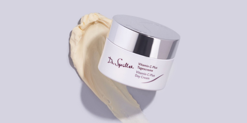 Lưu ý chăm sóc và bảo vệ da hàng ngày từ người chuyên nghiệp