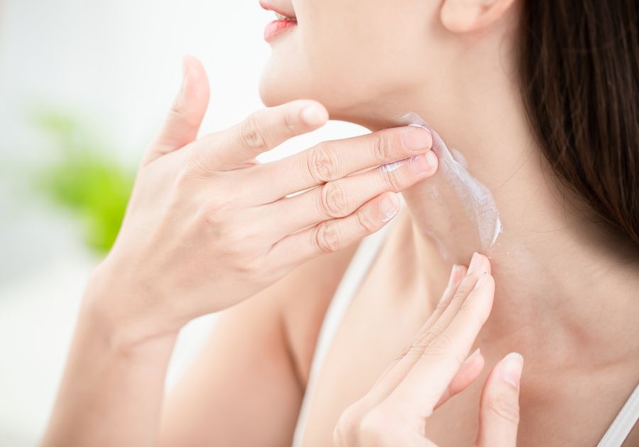 Chăm sóc da toàn thân mùa lạnh là vấn đề cần được ưu tiên hàng đầu trong quy trình làm đẹp suốt mùa đông.