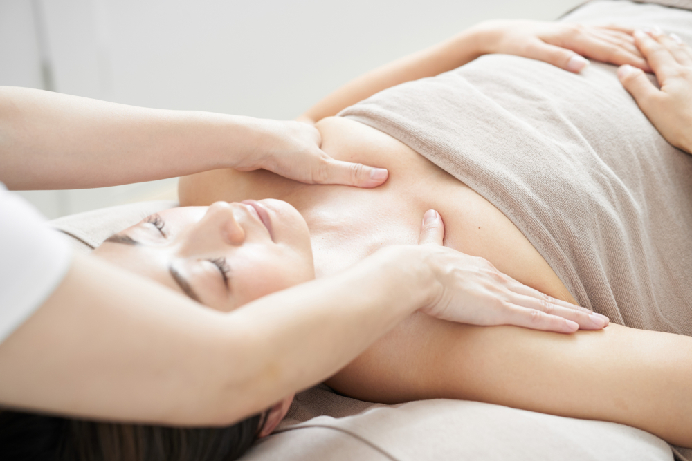 Việc lựa chọn giảm béo tại spa thay vì tự thực hiện tại nhà mang lại nhiều lợi ích đáng kể