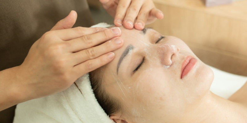 Những yếu tố này đã tạo nên sự khác biệt của Spa quận Tây Hồ so với các địa chỉ khác và là lựa chọn hàng đầu của nhiều người muốn làm đẹp và chăm sóc sức khỏe đúng cách.