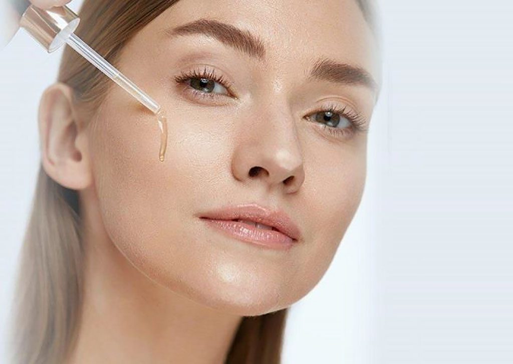 Điều quan trọng nhất khi chăm sóc da trong thời điểm giao mùa là sự kiên trì và hiểu rõ về quá trình của bản thân