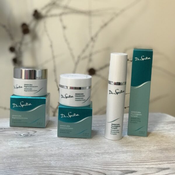 Chăm sóc và phục hồi da nhạy cảm khi thời tiết thay đổi là quy trình thiết yếu giúp bạn duy trì vẻ đẹp và sức khỏe của làn da.