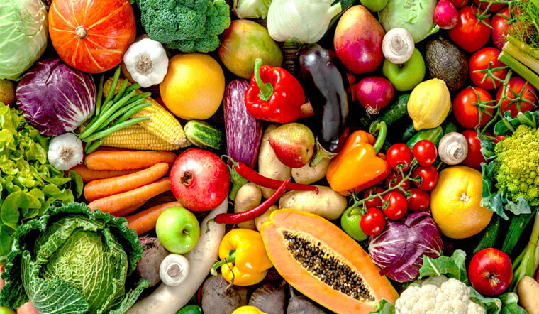 Duy trì một chế độ chăm sóc da kết hợp với việc ăn gì để da đẹp vào mùa hanh khô sẽ tăng cường hiệu quả tăng đề kháng cho làn da