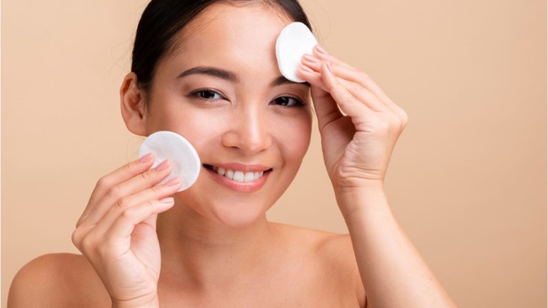 Lịch trình skincare mùa thu tại Skinlab được xây dựng đảm bảo cung cấp đủ độ ẩm giúp da mềm mịn