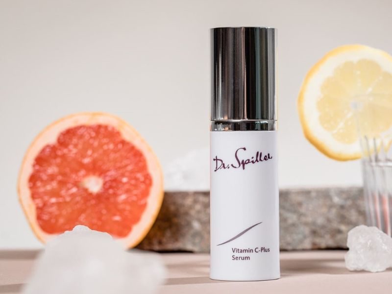 Mỹ phẩm sinh học dưỡng trắng được xem là một trong những giải pháp hàng đầu giúp làm trắng và bảo vệ da một cách tự nhiên và an toàn