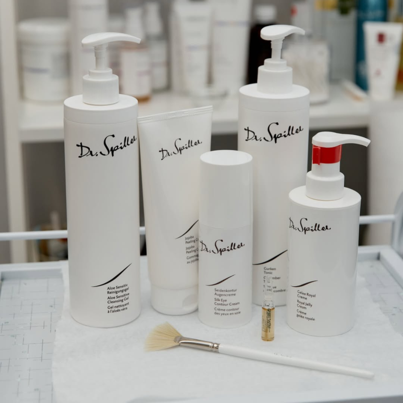 Spa mini cần đặc biệt chú trọng đầu tư và lựa chọn mỹ phẩm chất lượng để đồng hành cùng sự phát triển bền vững.