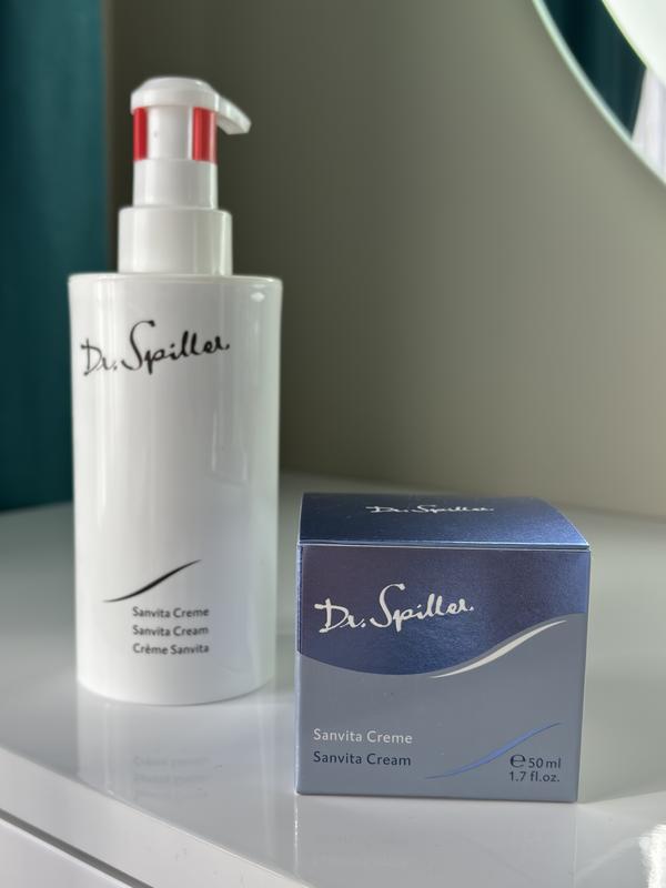 Sử dụng mỹ phẩm spa thiên nhiên ngày càng được nhiều người tin chọn vì sự lành tính và an toàn cho làn da