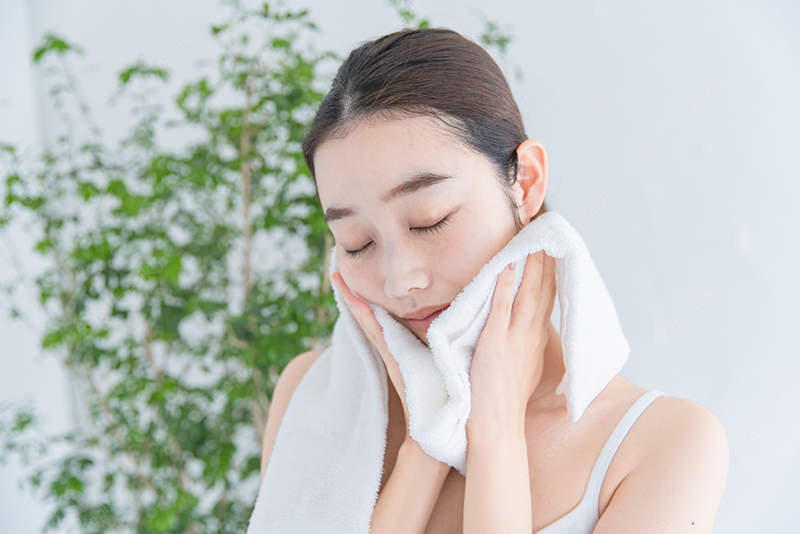 Skincare cho tuổi 30 khi giao mùa trở thành một bước chăm sóc quan trọng, giúp bảo vệ và duy trì làn da khỏe đẹp