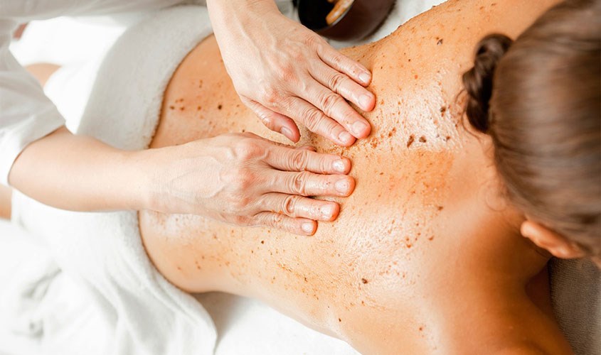 Dịch vụ tẩy tế bào chết toàn thân tại spa uy tín là giải pháp tối ưu để chăm sóc da toàn diện, mang lại vẻ đẹp tự nhiên và bền lâu cho bạn.