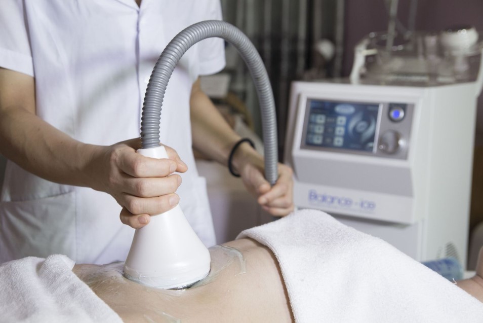 Giảm béo bằng sóng siêu âm là một lựa chọn công nghệ hiện đại và hiệu quả dành cho những muốn sở hữu vóc dáng cân đối