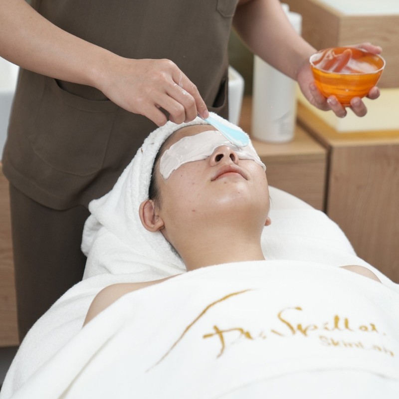 Skinlab có đội ngũ tư vấn và kỹ thuật viên chuyên nghiệp, thường xuyên cập nhật kiến thức mới nhằm nâng cao chất lượng dịch vụ.