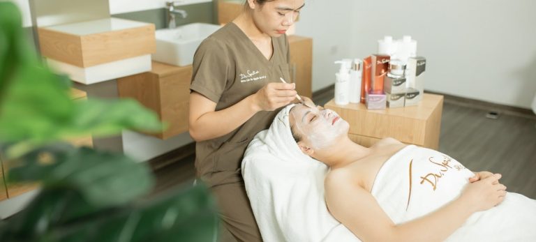 Đội ngũ chuyên viên chuyên nghiệp, tận tâm tại spa phường Nam Đồng Đống Đa Hà Nội