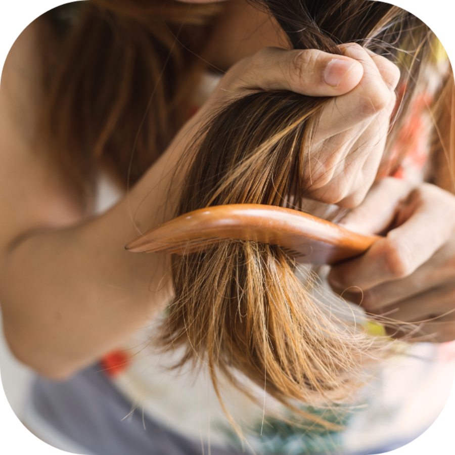 Để chăm sóc tóc không cần ra tiệm hiệu quả, việc tuân thủ các bước cơ bản là rất quan trọng